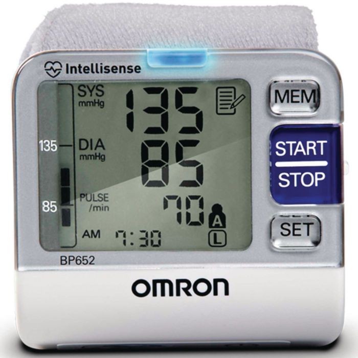 Omron Wrist Blood Pressure Monitor, Bp652, Monitoring & Testing, Beauty &  Health