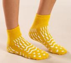 Encompass Essential-Steps Patient Safety Footwear - Double-Tread Footwear, Yellow, Adult, Size M - ES180