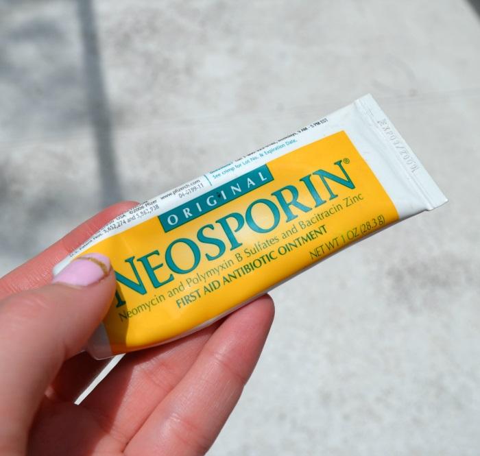 Neosporin Ointment by Johnson & Johnson