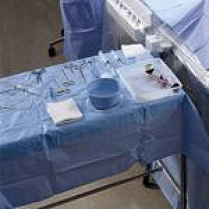 Halyard Health Padded Heavy-Duty Back Table Cover - Padded Back Table Cover, Sterile, 60" x 90" - 29258