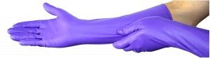 Halyard Health Purple Nitrile Max Exam Gloves - Powder-Free Nitrile Max Exam Gloves, Purple, Size S - 44992