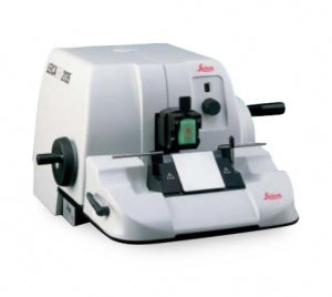 Leica Biosystems Leica RM2135 Rotary Microtome - Leica RM2135 Rotary Microtome with Specimen Retraction - 2135