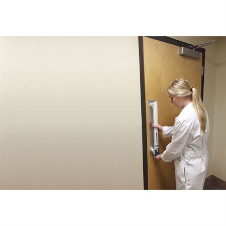 PullClean Hand Sanitizing Door Handle