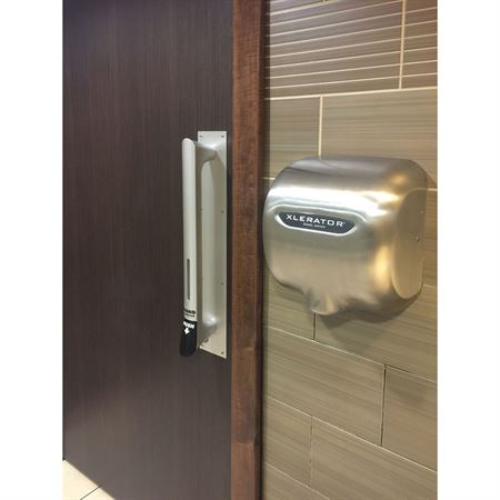 PullClean Hand Sanitizing Door Handle