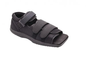 Össur Americas Square Toe Post Op Shoes - Post-Op Shoe with Square Toe, Men's Size S - 18113