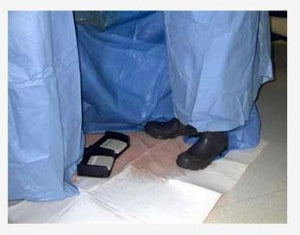 Sandel Medical DriFloor Absorbent Pad - DriFloor Absorbent Floor Pad with Backing, 33" x 40" - 2440