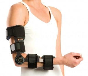 DJO Global Mayo Clinic Elbow Braces - Hinged Elbow Brace with Sling, Male, Left - 05EL