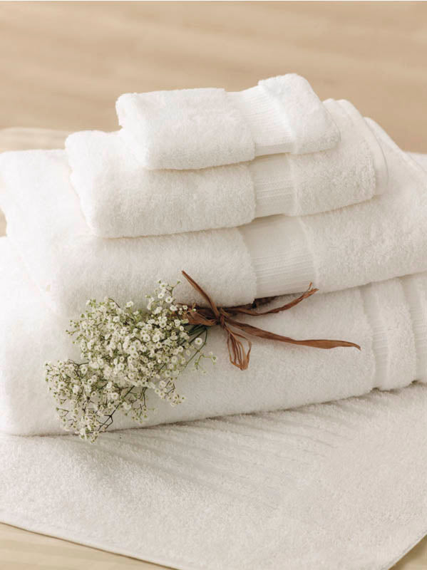 Medline Magnificence Terry Bath Towels - Magnificence Bath Towel, 100% Cotton, 30" x 58", 20 lb./Dz. - MDTBT9C20BEIZ